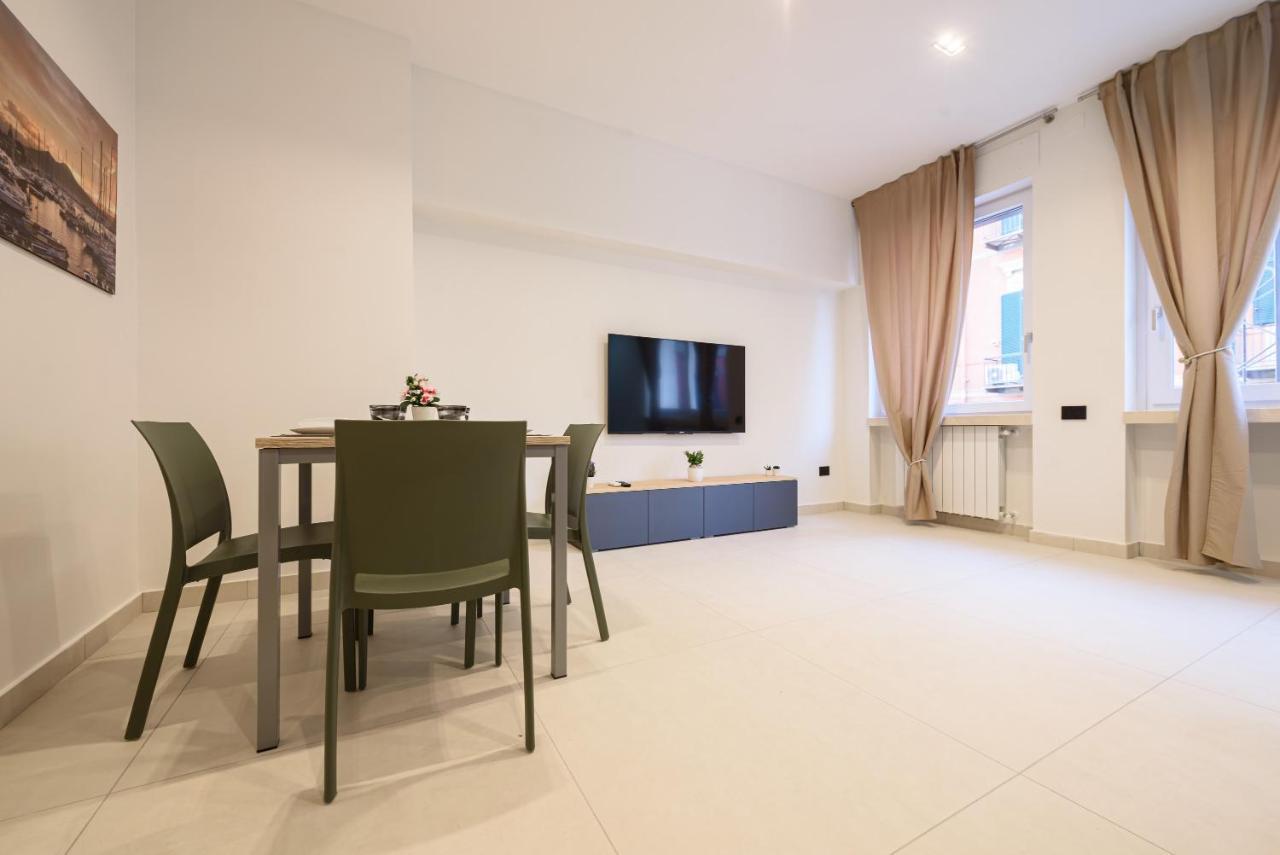 Via Niccolo Tommaseo 4 - Appartamento 1 Neapel Exteriör bild