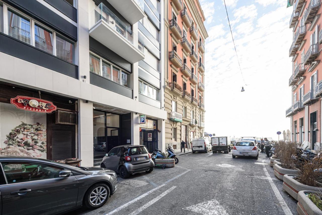 Via Niccolo Tommaseo 4 - Appartamento 1 Neapel Exteriör bild